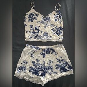 Victoria’s Secret Toile PJ Set